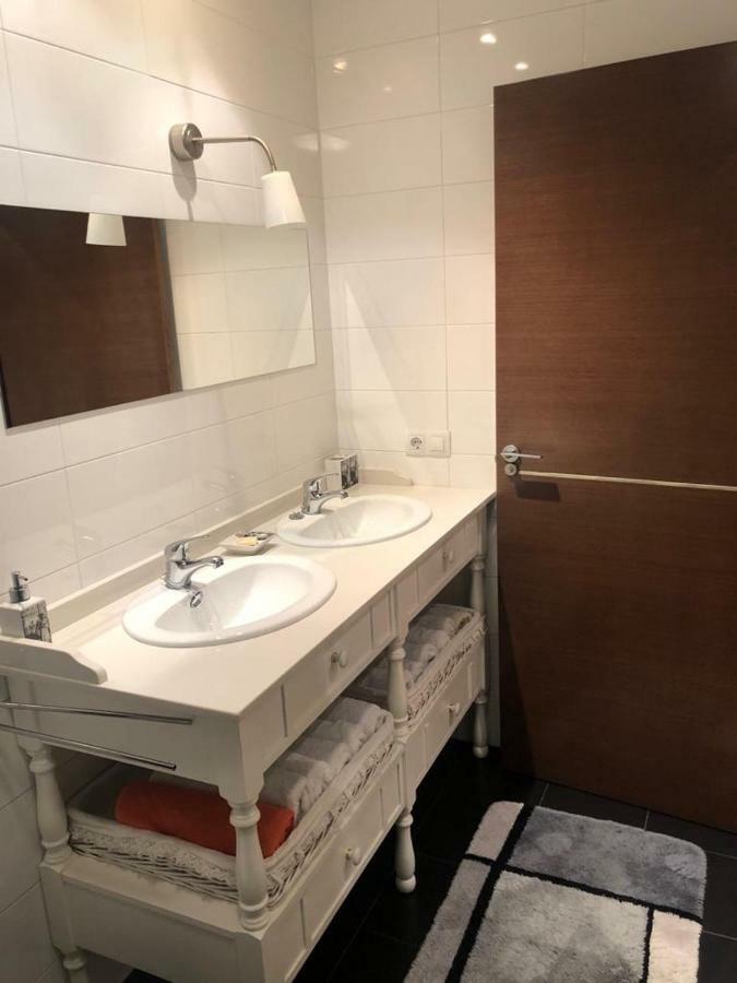 Apartamento Con Jardin Ezcaray Luaran gambar