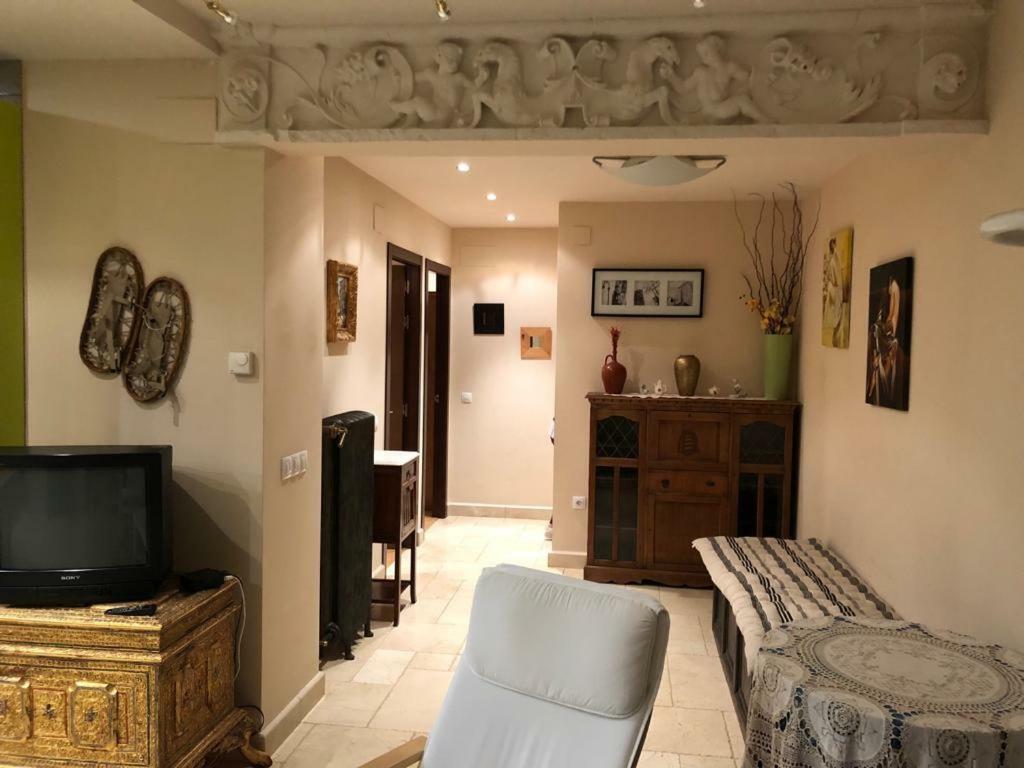 Apartamento Con Jardin Ezcaray Luaran gambar